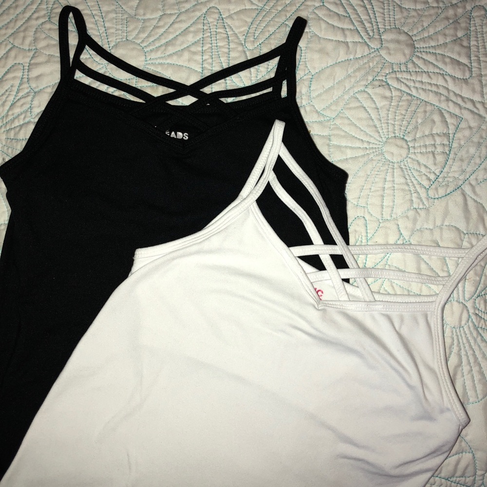 Bundle of two criss cross tops